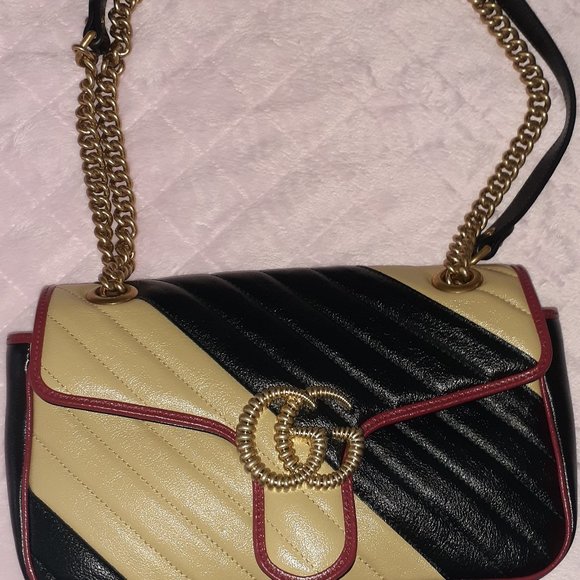 ❤️ Authentic Gucci Marmont Shoulder Purse with the double G Monogram RFID - Picture 7 of 7